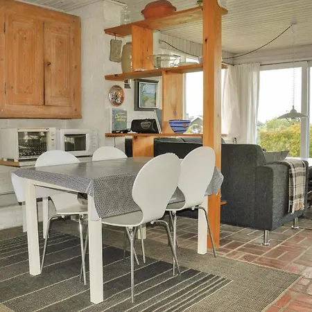 Feriehus 3 Bedroom Awesome Home In Faaborg